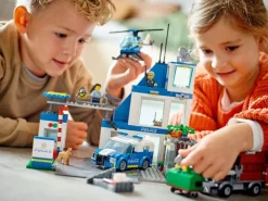 LEGO City 60316 Politiebureau
