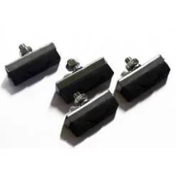 Remschoenen 40 mm met moeren 4 stuks